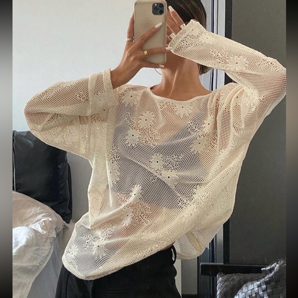 Semi sheer floral embroidered oversized swimsuit coverup - Picture 3 of 4